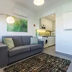 Oasis In By Lovelystay * Пареде