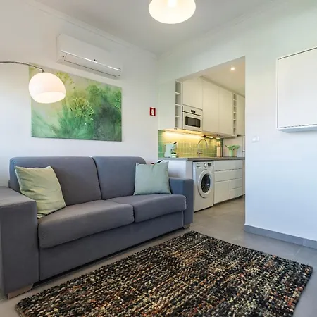 Oasis In By Lovelystay * Parede